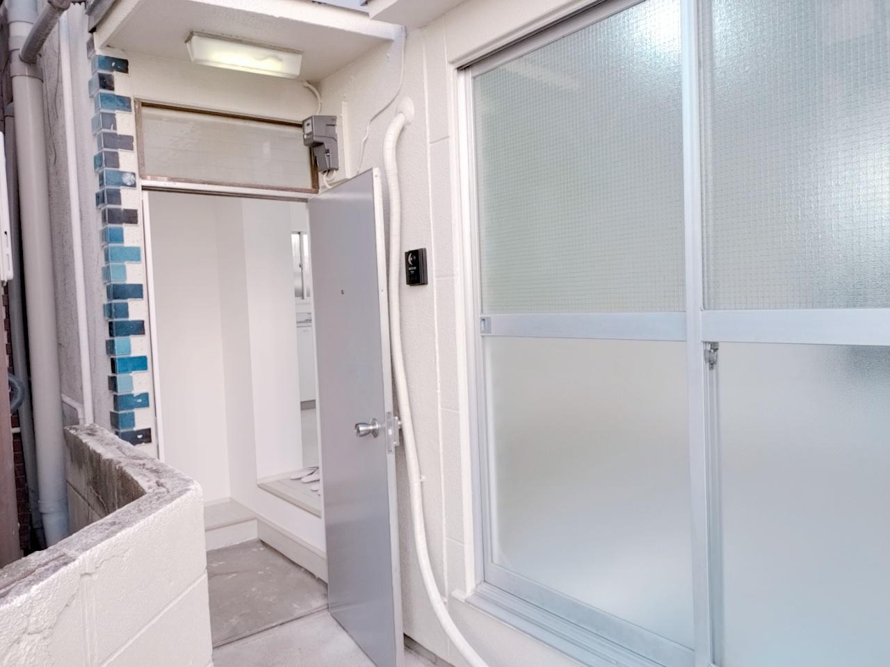 tronco祖師谷 玄関が道から見えないので、プライバシーを守れます