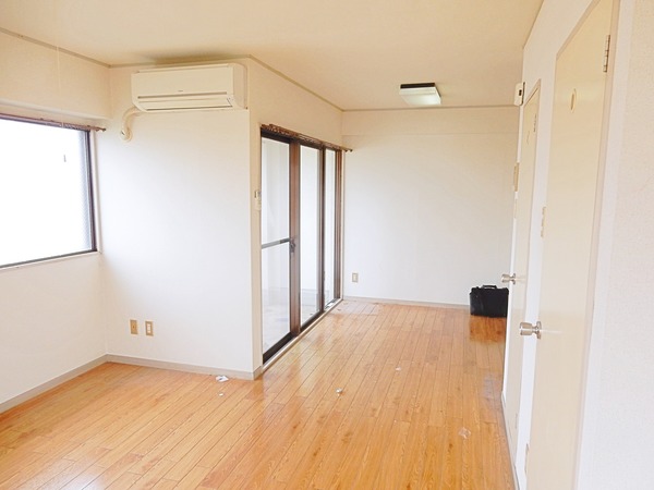 パークヒルズ美堀 リビング