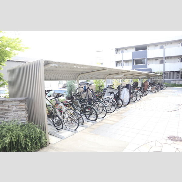 Grandir　B107号室 駐輪場