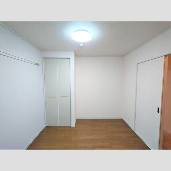 グランディール山中203号室 洋室4.5帖(別角度)