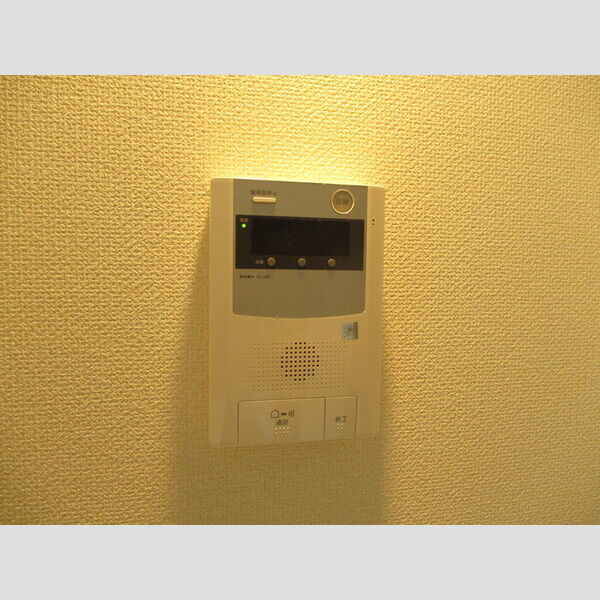 ラフィネ小倉114号室 114(インターホン)