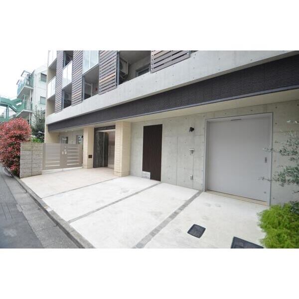 HERMITAGE　Waseda　Machi204号室 エントランス