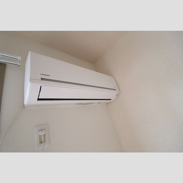 アローンヒルズ201号室 エアコン