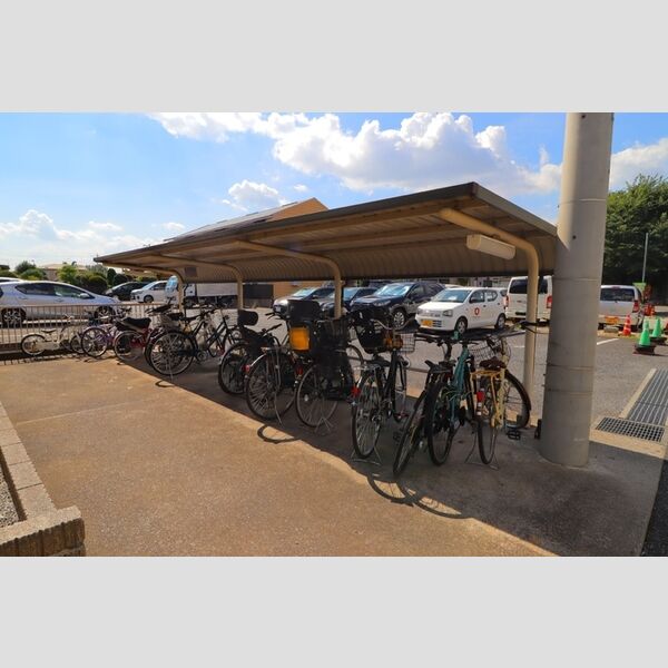 ラヴィーヌ 駐輪場