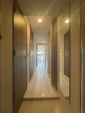 ガーラ・ステーション川崎平間5階 玄関