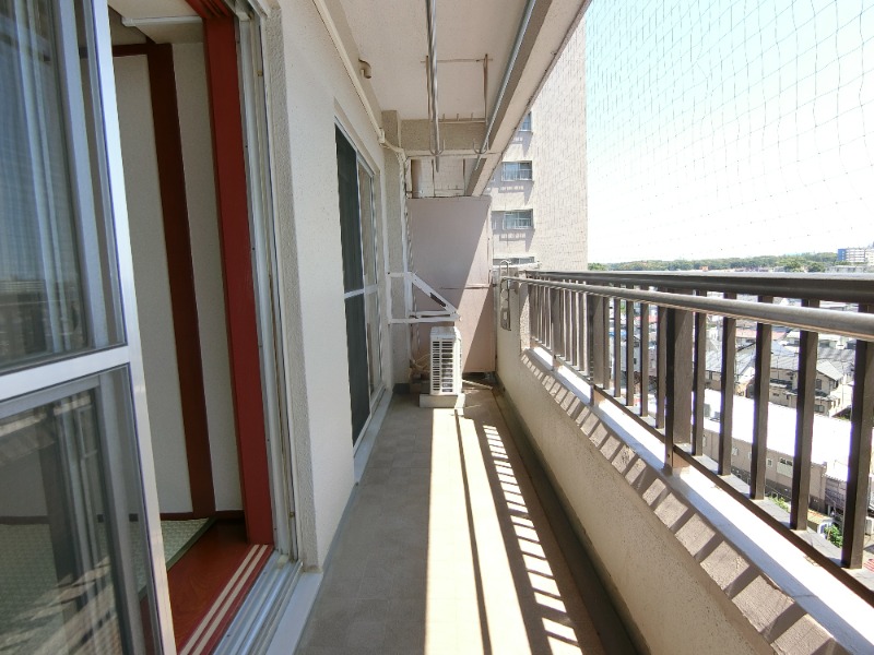 スカイマンションＡ棟 沢山の洗濯物も布団も干せます