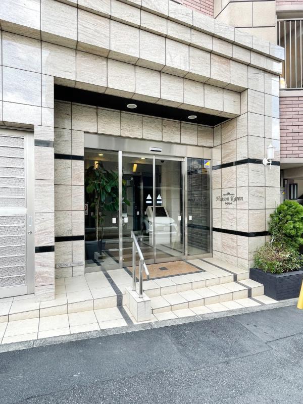 メゾン・カレン4階 エントランス
