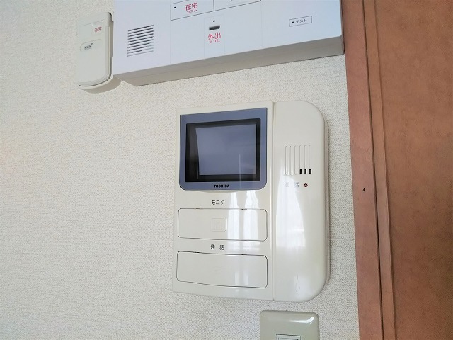 レオパレス大和田101号室 モニター付きインターフォンで急な来訪にも安心です！