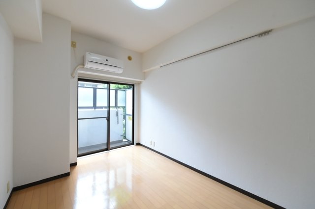 新中野スカイレジテル1階 部屋その他