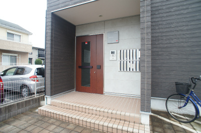 リブリ・モンテーニュ エントランス