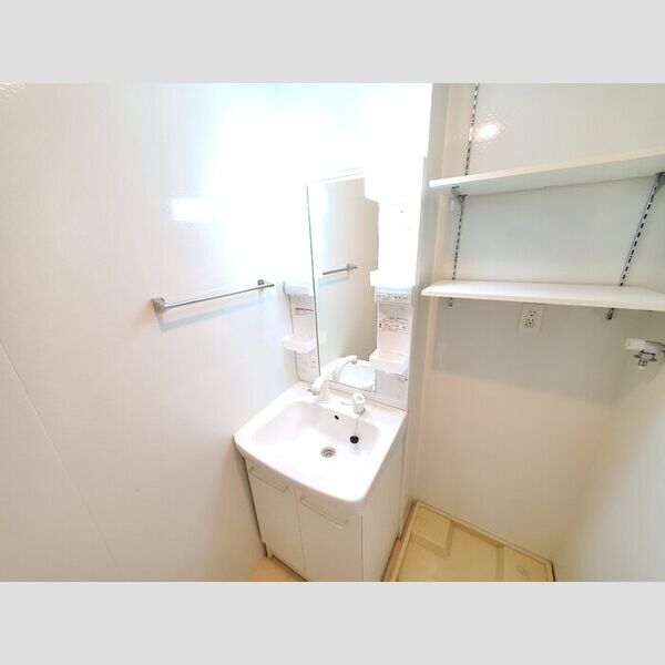 オークヒル大成 ※画像は同タイプ201号室の写真です。