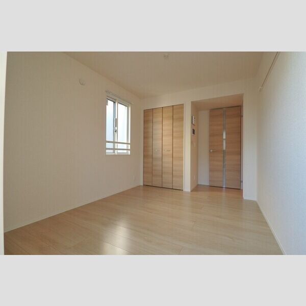 エムズ　バーレイ湘南平塚202号室 洋室　6.2帖