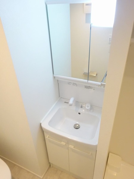 ＧＥＮＯＶＩＡ川口元郷 洗面