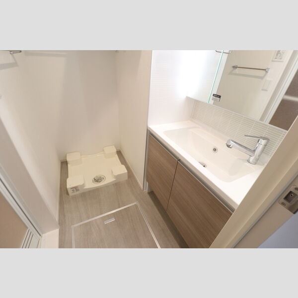 D-Sereno弥生106号室 洗面所