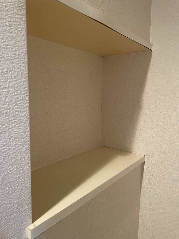 リバージュ北千住2階 収納
