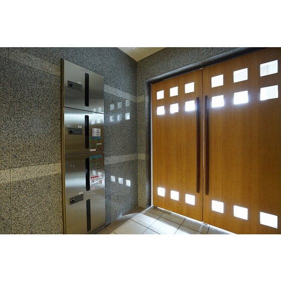 アムス志村0402号室 宅配ボックス