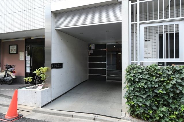 ステージファースト東新宿 エントランス