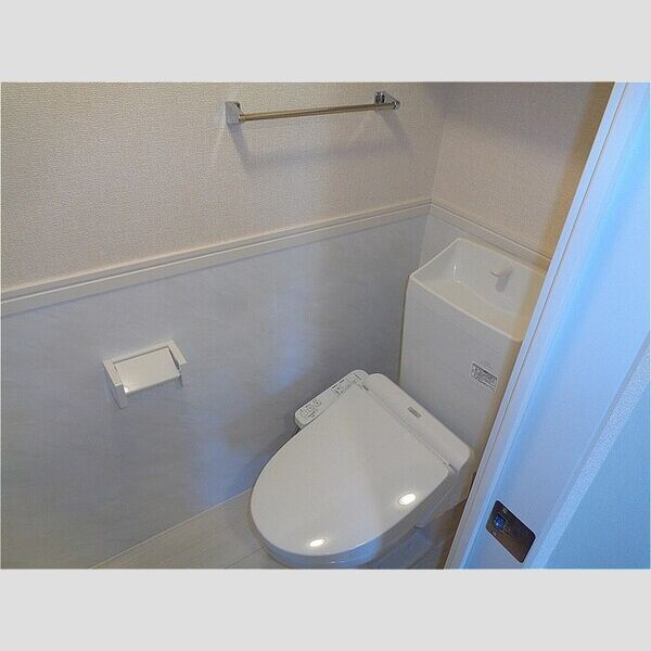 フランボワーズ中島 温水洗浄暖房便座