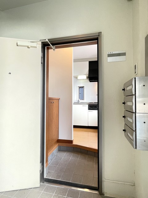 フォンティーヌ六本木 玄関