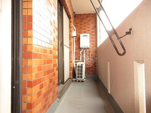 ニックハイム鶴見中央ビル バルコニー　※2026年03月撮影