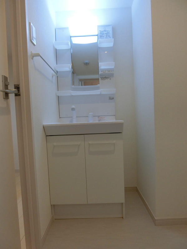 リブリ・フローレス弐番館 洗面