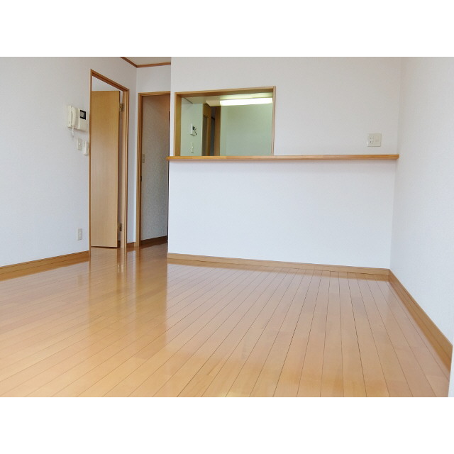 アンプルール 彩華 リビング