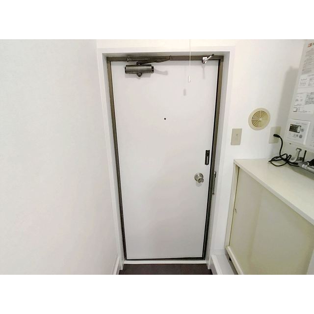 マイネルロッヂⅡ107号室 玄関