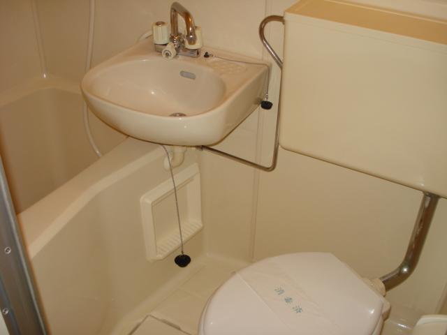 湘南ファーストライフ0111号室 トイレ