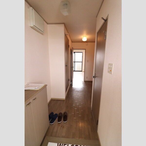 プリシェール桜坂201号室 玄関