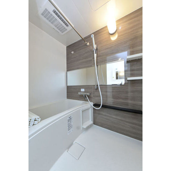 サリースマイル参番館0101号室 お風呂