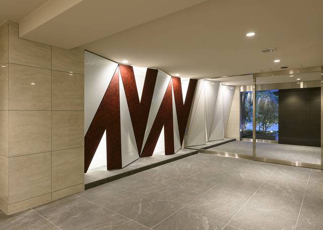 ガーラ・プレシャス神宮外苑2階 ゆとりのあるエントランスです