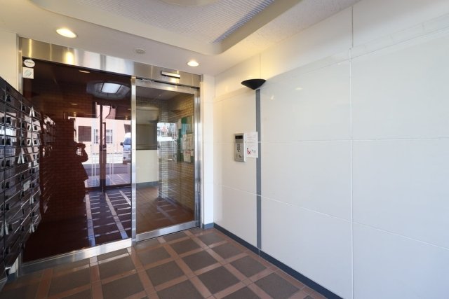 ハイタウン学芸大学4階 エントランス