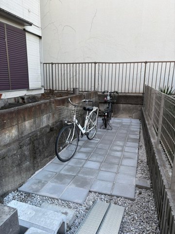 響橋テラス104号室 駐輪場は空きがあります。