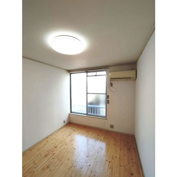 エステートならしの リビング