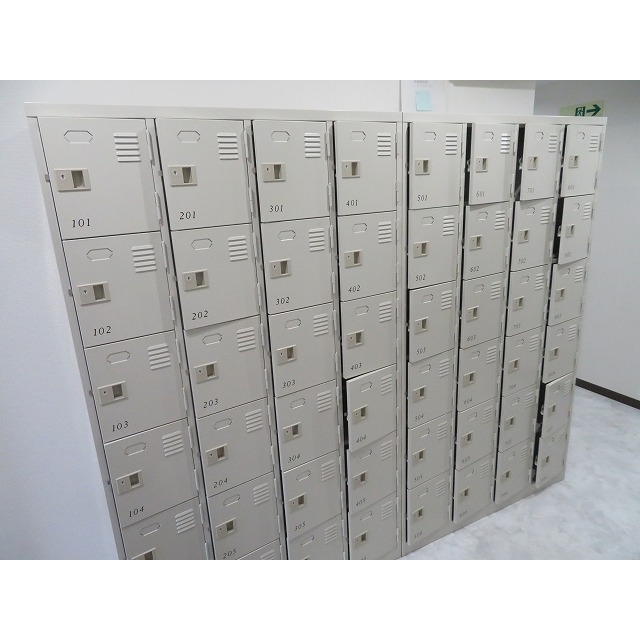 アムス・アミティエ川崎Ⅲ0506号室 (共用)下駄箱