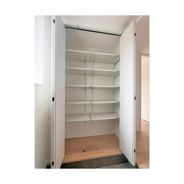 THE　TAKASUNA　KULTURCE201号室 玄関