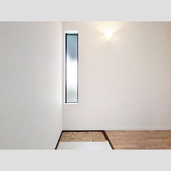 ヴューラーみつわ台　E 玄関