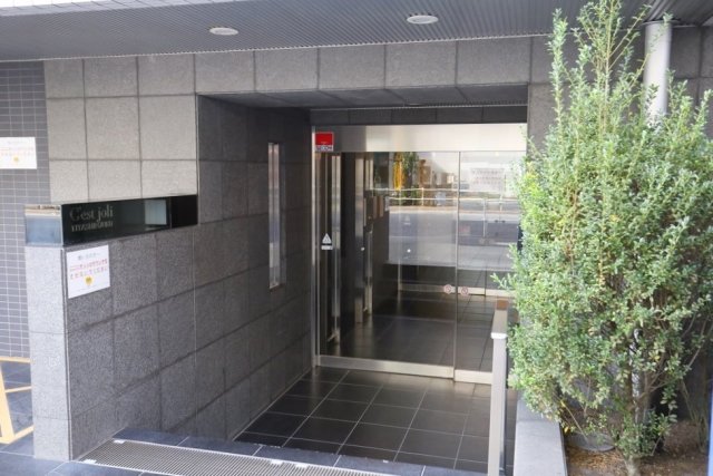 セジョリ北新宿 エントランス