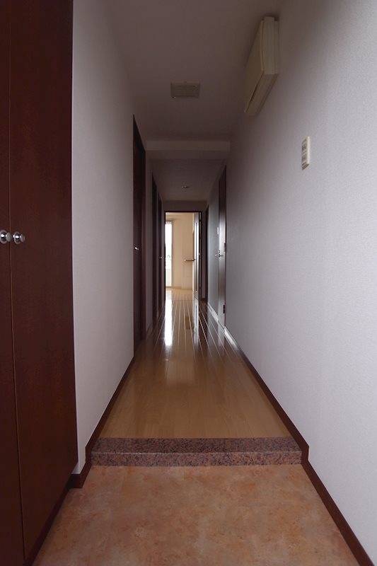 “クオリオ”アイリスパーク 玄関