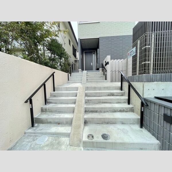 D-room surfside k2 エントランス