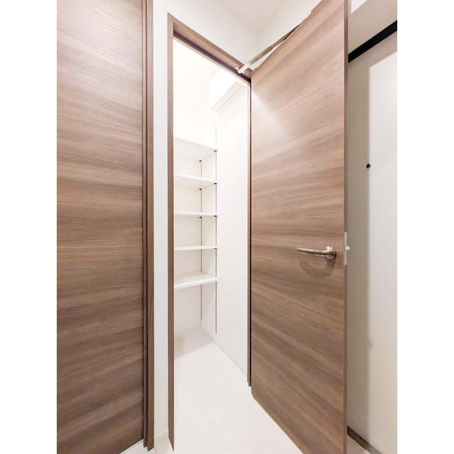 プライムガーデン若木0110号室 内観