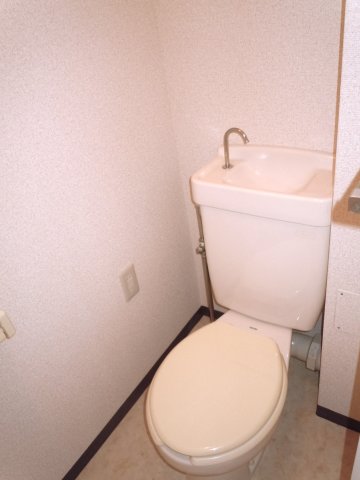 サンハイツ秋山0202号室 ※別号室の参考写真です(現況優先・仕様違いの場合あり)※別号室の参考写真です(現況優先・仕様違いの場合あり)