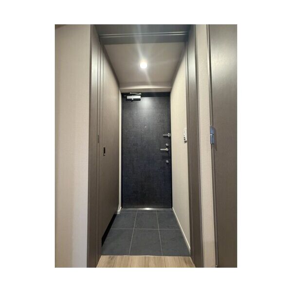 The　Residence　Ichigayadaimachi403号室 玄関
