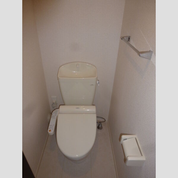 ロハス末広301号室 トイレ(温水洗浄便座)