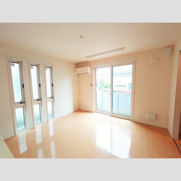 アークタウン三ツ藤　CC103号室 LDK12.3帖(別角度)