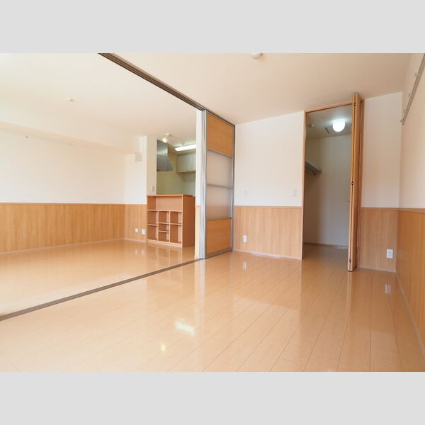 スタイラクスハウス305号室 洋室