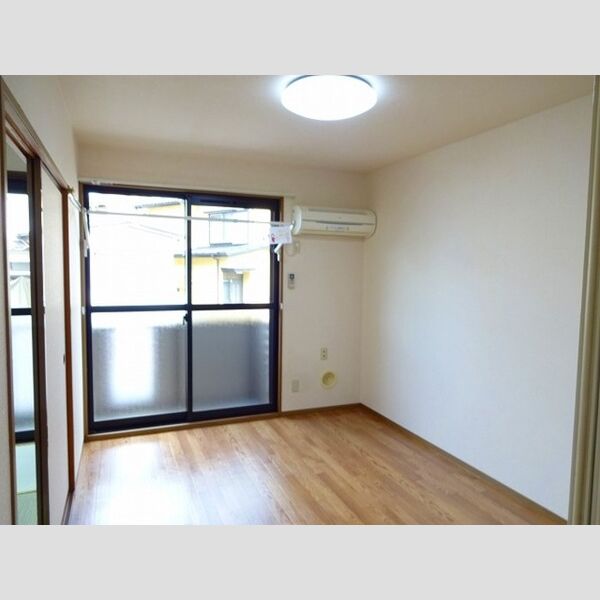 リヴェール木更津102号室 全室居室照明