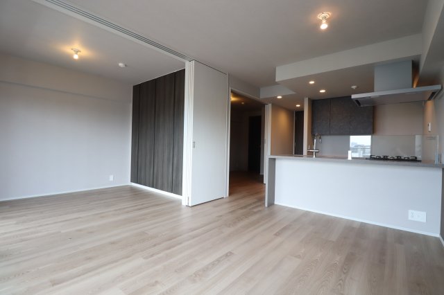 ジェノヴィア赤羽0702号室 リビング