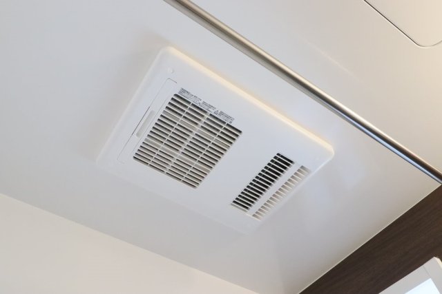 ヴィエント井草 浴室換気乾燥機