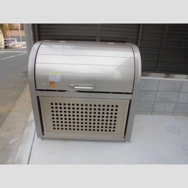 ヴェルエール ごみ置場